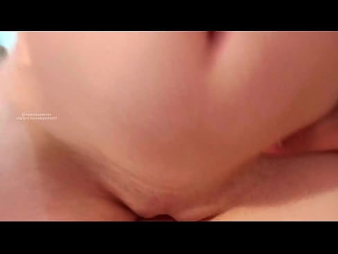 ❤️ 睡在我姐姐的房間裡，這就是我醒來的方式 ❤❌ 硬色情 在我們 ️❤